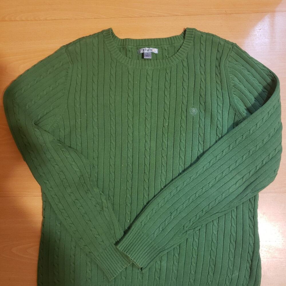 IZOD Kelly Green cable knit sweater